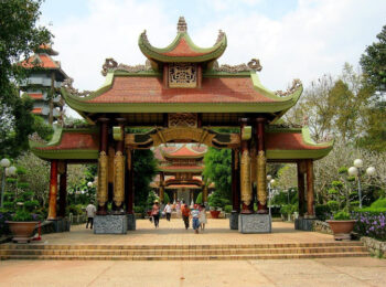 Den ben duoc dia dao cu chi